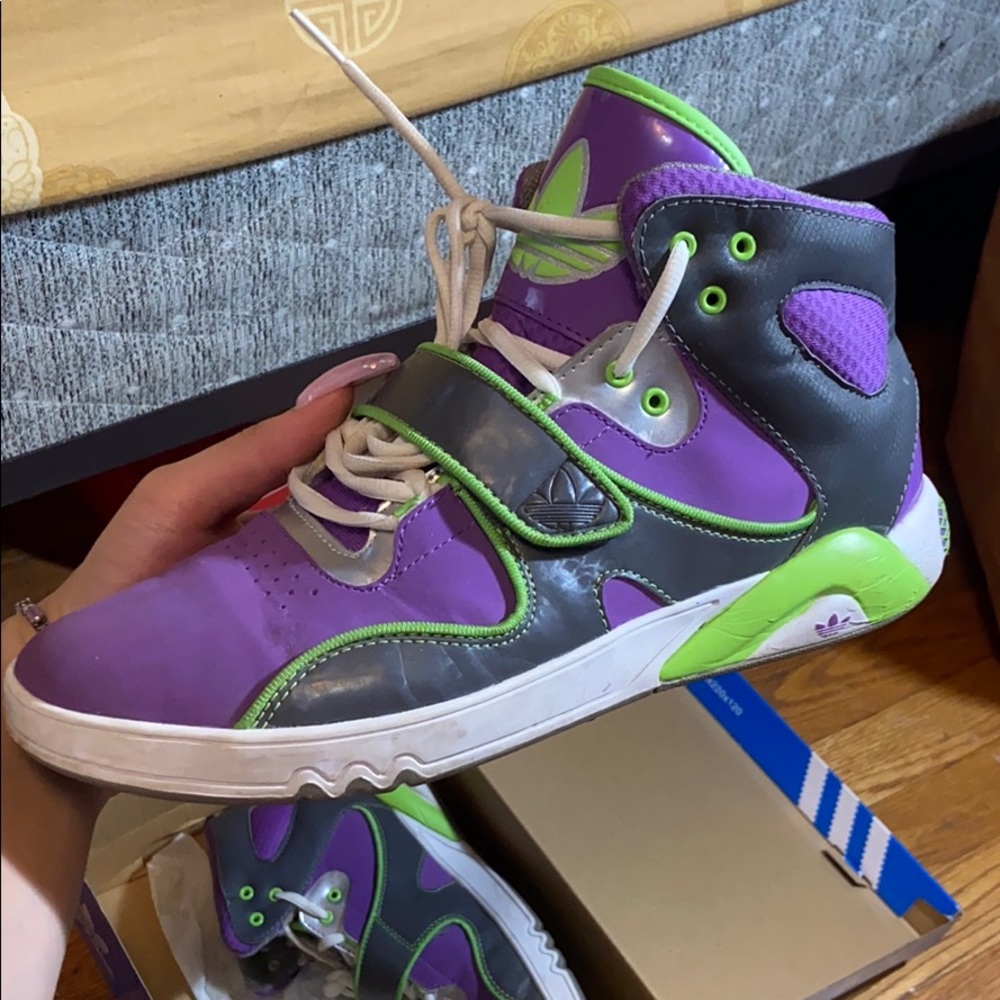 Adidas Roundhouse mids - Picture 3 of 4